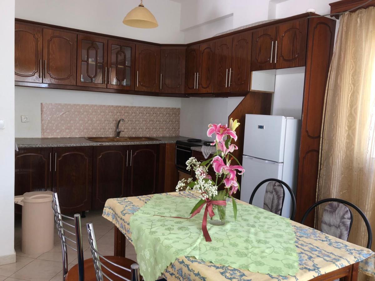 Vila La Tuna Apartment Ksamil Ngoại thất bức ảnh